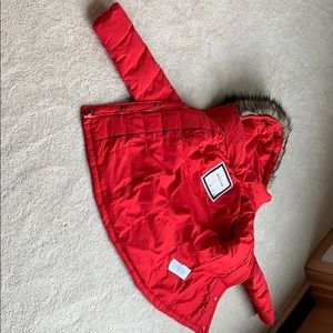 Abercrombie jacket with detachable faux fur hood.